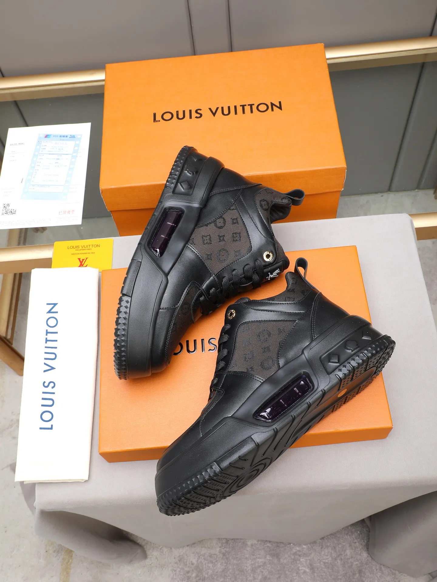 PP460 High Top Men's [LV] Autumn and winter high top classic hot style💝 👣👣Perfect last shape, beautiful design style 💋 💋This winter is no longer cold😢😢Cow leather➕LV special material➕Breathable sheep lining➕Non-slip and wear-resistant foam air cushion outsole🎩A must-have for fashionable men❗Number: 38-44 (45 custom-made) The real thing looks better🎬The real thing looks better👅, 5 colors to choose from
